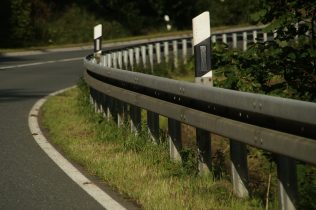 wykonanie barier drogowych - warszawa